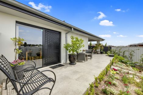 Property photo of 15 Thurles Avenue Wangaratta VIC 3677