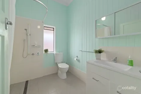 Property photo of 162 Arthur Terrace Red Hill QLD 4059