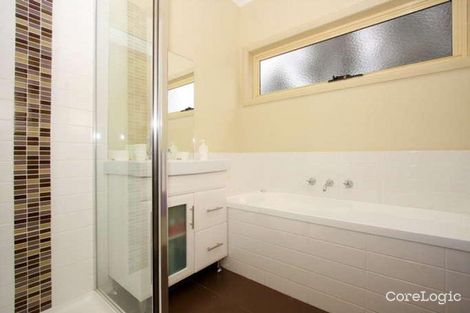 Property photo of 6/36 Wattlebird Crescent Reservoir VIC 3073