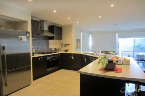 Property photo of 16 Eucumbene Drive Berwick VIC 3806