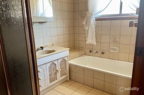 Property photo of 1/28 Mambourin Street Werribee VIC 3030