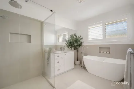Property photo of 3 Cornwallis Close Port Macquarie NSW 2444