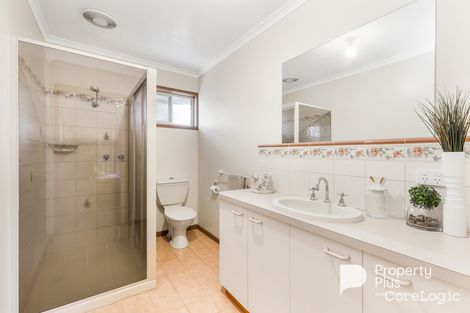 Property photo of 8 Timbarra Drive Golden Square VIC 3555