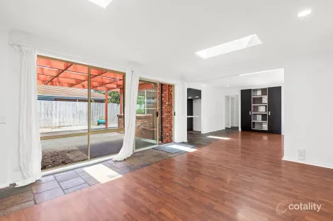 Property photo of 20 Mersey Crescent Seaford VIC 3198