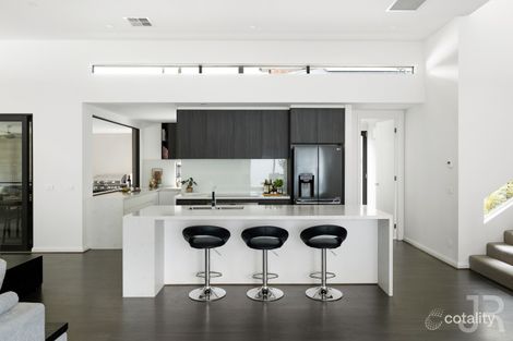 Property photo of 10 Kilkieran Place Berwick VIC 3806