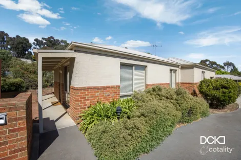 1/6 Edwards Rd, Kennington, VIC 3550