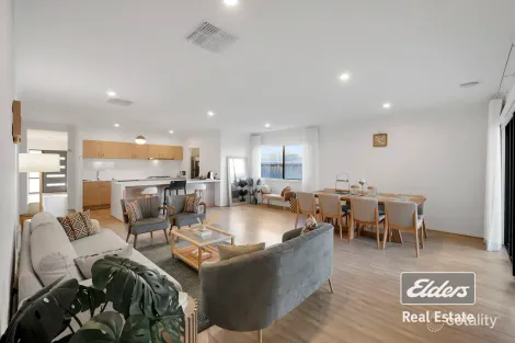 78 Generation Cres, Mambourin, VIC 3024