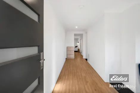 Property photo of 78 Generation Crescent Mambourin VIC 3024