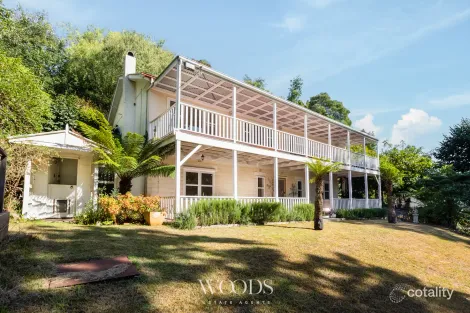 Property photo of 10 Sycamore Avenue Emerald VIC 3782