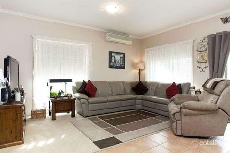 Property photo of 6 Heathwood Close Craigieburn VIC 3064