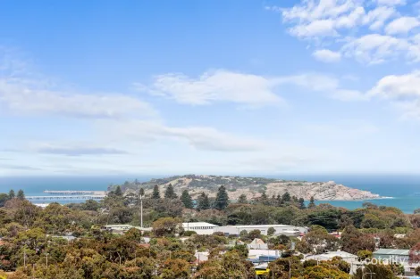 Property photo of 25 Shields Crescent Encounter Bay SA 5211