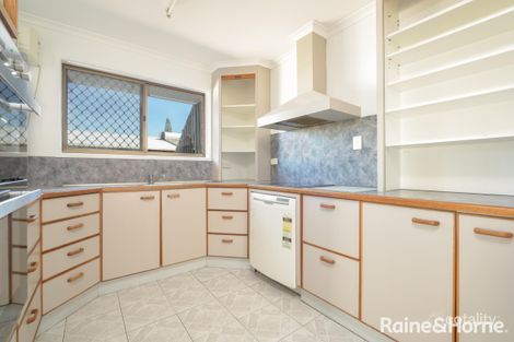 Property photo of 10 Cedrela Street Kin Kora QLD 4680