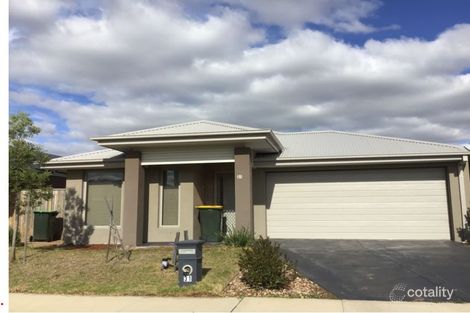 Property photo of 31 Honey Flower Way Greenvale VIC 3059