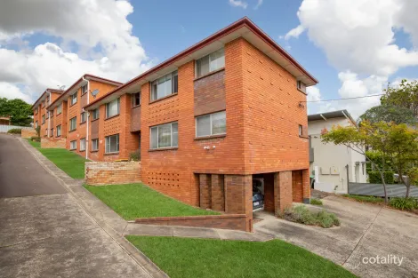 Property photo of 1/131 Brooks Street Bar Beach NSW 2300
