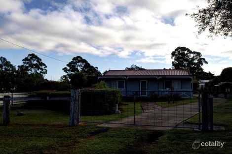 24 Charles St, Crows Nest, QLD 4355