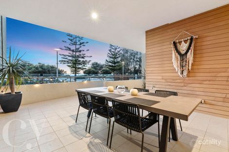 Property photo of 9/11 Leighton Beach Boulevard North Fremantle WA 6159