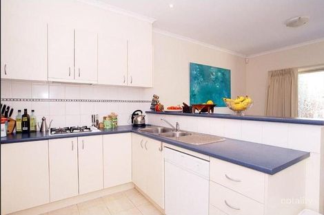 Property photo of 19 Larkspur Circuit Glen Waverley VIC 3150