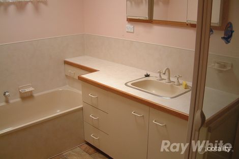 Property photo of 4 Kaldor Court Glen Waverley VIC 3150