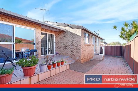 Property photo of 2/5 Wattle Street Peakhurst NSW 2210
