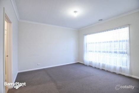 Property photo of 27 Rockwall Drive Craigieburn VIC 3064
