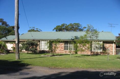 4 Kingfisher Ave, Hawks Nest, NSW 2324
