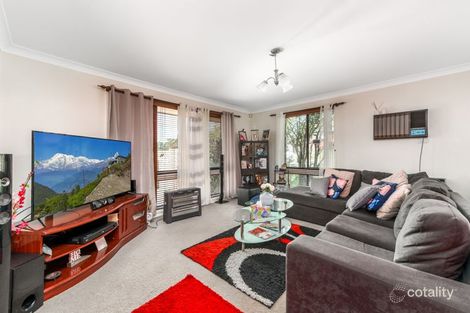 Property photo of 18 Wandarra Crescent Bradbury NSW 2560