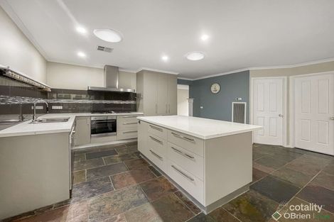 Property photo of 8 Wolff Street Drouin VIC 3818