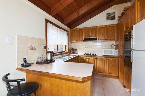 Property photo of 2/50 Golf Links Drive Mill Park VIC 3082