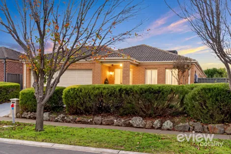4 Blowering St, Manor Lakes, VIC 3024