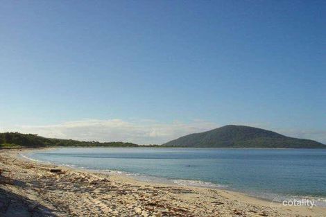 Property photo of 1/13 The Boulevarde Hawks Nest NSW 2324