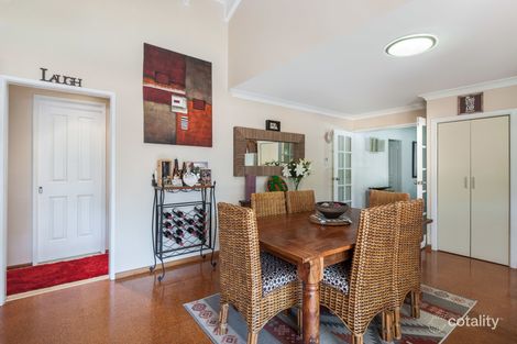 Property photo of 2 Childs Close Green Point NSW 2251
