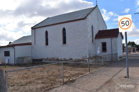 19 Fourth St, Morgan, SA 5320