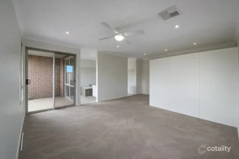 Property photo of 40 Fongeo Drive Point Cook VIC 3030