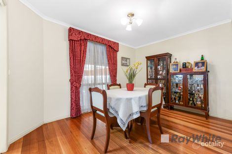 Property photo of 35 Sneddon Drive Narre Warren South VIC 3805