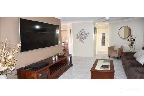 Property photo of 5 Bougainvillea Court Marangaroo WA 6064