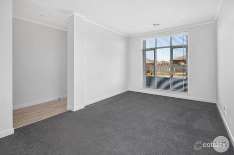 Property photo of 30 Monaghan Terrace Alfredton VIC 3350
