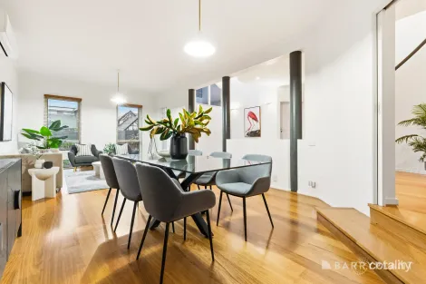 Property photo of 24 Higgins Close Dingley Village VIC 3172