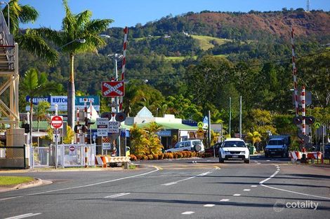 2 Paget St, Mooloolah Valley, QLD 4553