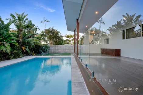Property photo of 31 Lutana Avenue Miami QLD 4220