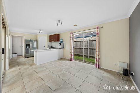 Property photo of 1 Calais Circuit Cranbourne West VIC 3977