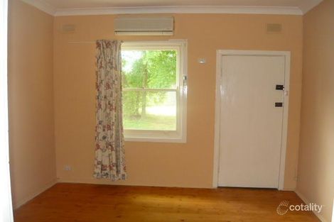 Property photo of 1 Ninnes Grove Angaston SA 5353