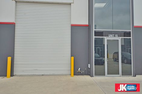 15/4 Network Dr, Truganina, VIC 3029