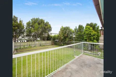 Property photo of 7 Stewart Avenue Kalinga QLD 4030