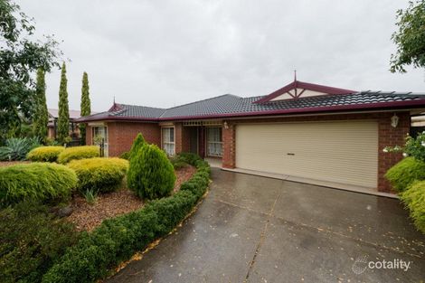 14 Fleetwood Cct, Melton West, VIC 3337