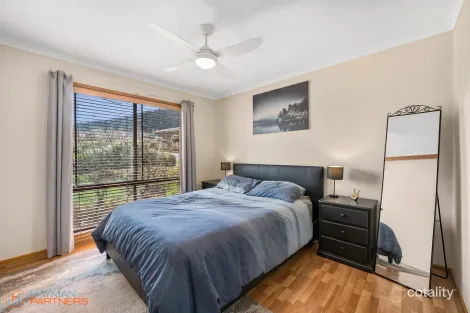 Property photo of 37 Dobell Circuit Conder ACT 2906