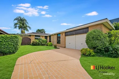29 Jacaranda Dr, Georges Hall, NSW 2198