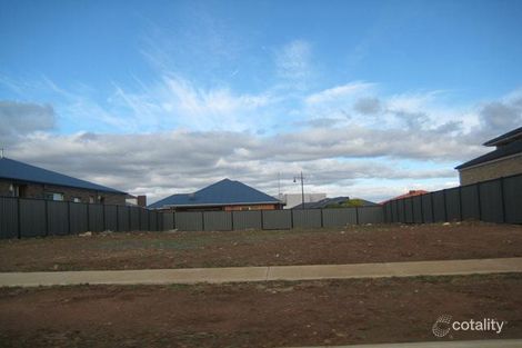 26 Chartwell Cres, Derrimut, VIC 3026