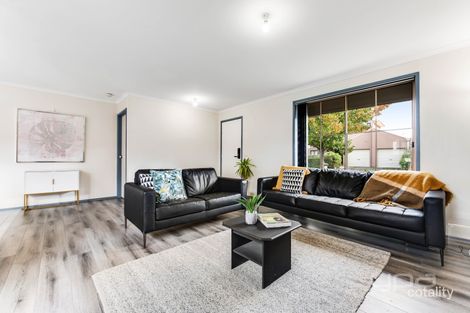 Property photo of 4 Danube Place Roxburgh Park VIC 3064