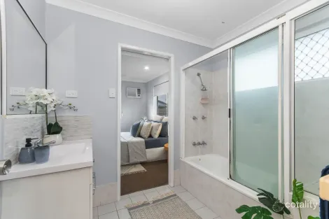 Property photo of 98 Kern Brothers Drive Kirwan QLD 4817