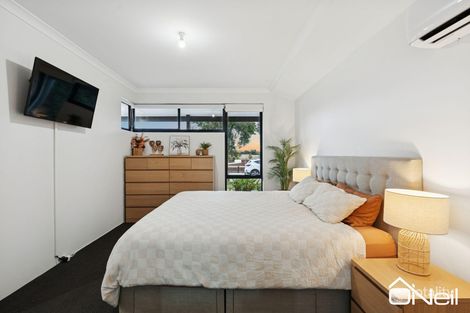 Property photo of 21 Stillwell Circuit Hilbert WA 6112